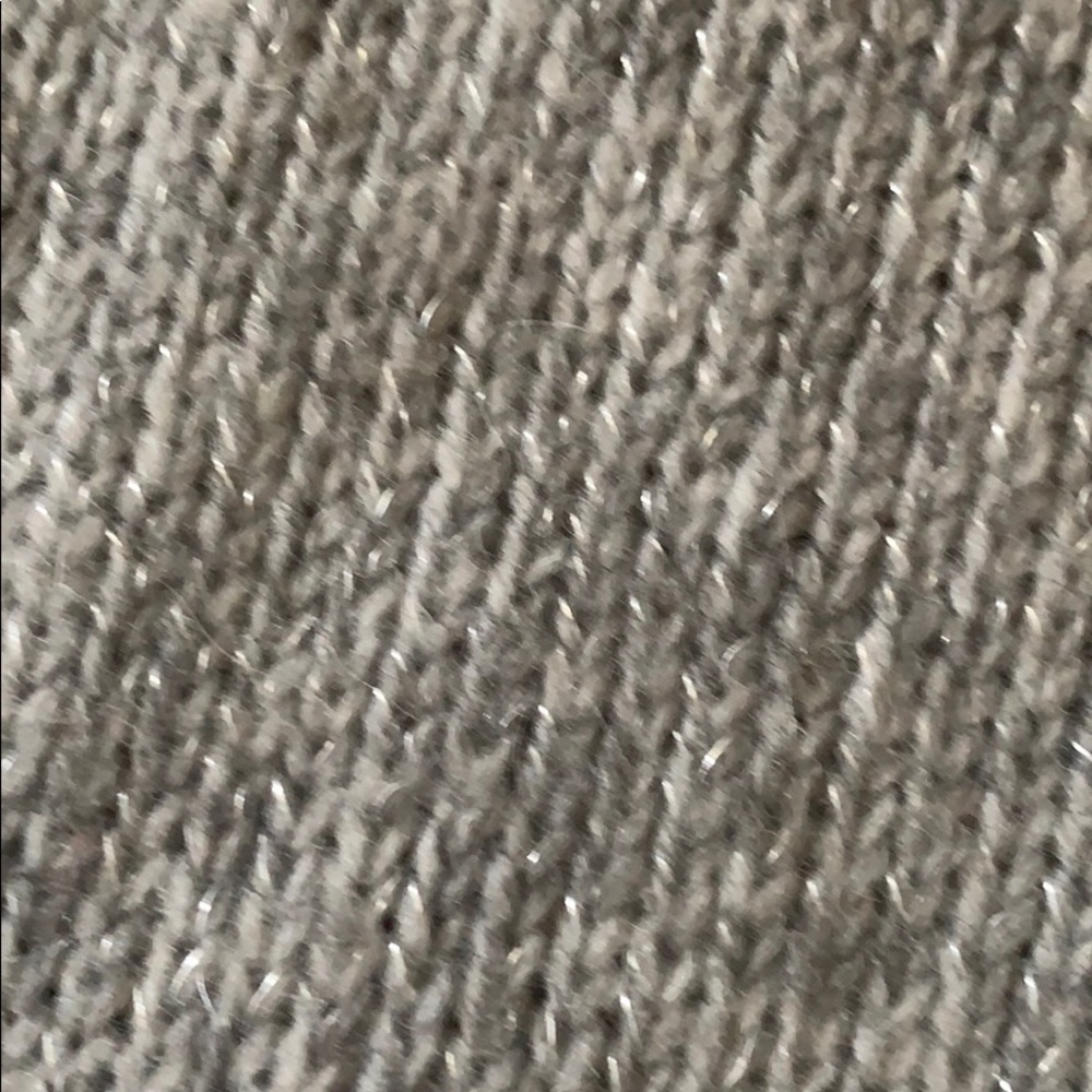 Sweater - Picture 4 of 4